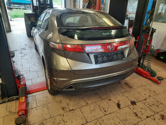 Náhradní díly Honda Civic 8G 1.8 facelift - 2