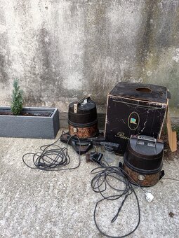 Predám dva vysávače Rainbow SE - 2