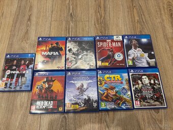 Predám PS4 Slim, 2x dualshock ovládač - 2