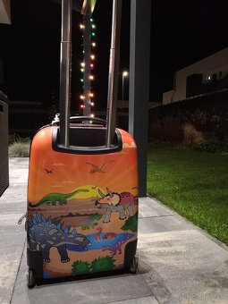 Ponúkam pekný detský kufor - 2