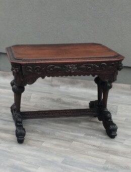 Stôl starožitný neorenesančný. - 2