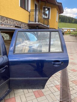 Predám zadné dvere na škoda octavia 1 combi - 2