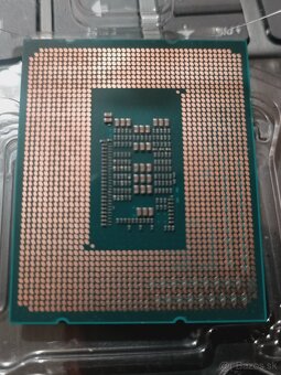 procesor Intel Core i3-12100F - 2