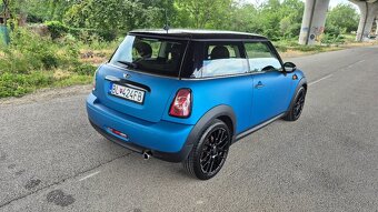 Mini Cooper 1.6 i 90kw M6 mozna vymena - 2