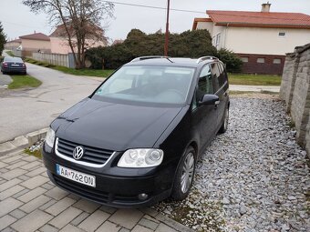 VW Touran 2.0 TDI Highline - 2
