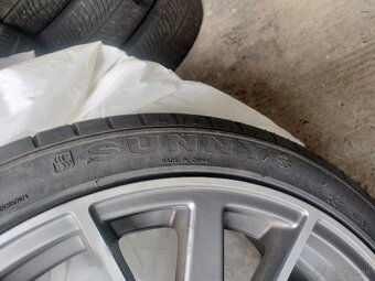 Predám letné pneu 245/35 R19 - 2