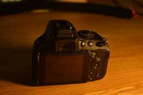 Nikon D5100 a  objektív Nikkor AF-S 18-105mm f3.5-5.6 G ED - 2