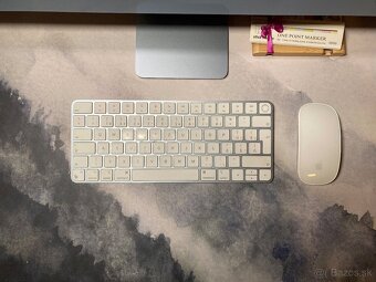 Apple iMac 24" M1 (2021) – 8 GB RAM / 256 GB SSD - 2