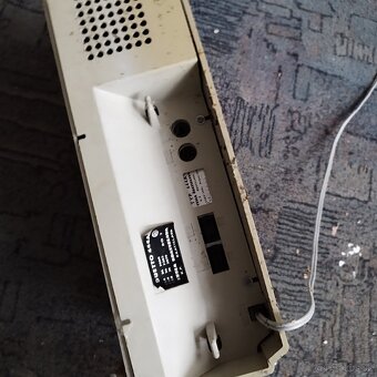Staré rádio Tesla - 2