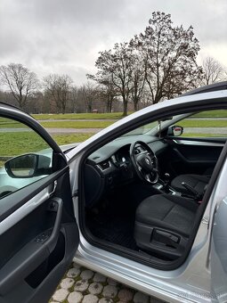Škoda Octavia - 2