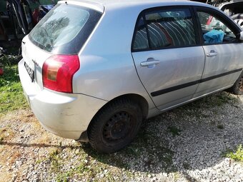 Predám náhradné diely Toyota Corolla 2002-2008 1.4 Vvti - 2