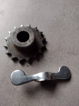 Predám maticu tlmiča JAWA - 2