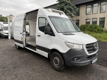 Mercedes Sprinter 414 4.1t super single Chladiarenské 230V - 2