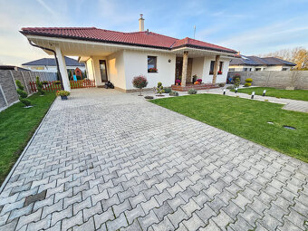 Moderná 5 izbová novostavba s krásnym pozemkom, výborná loka - 2