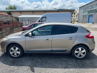 Renault megane 2009 manuál - 2