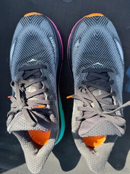 Hoka clifton 9 a Hoka bondi 8 velkost 411/3 - 2