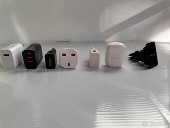 Adaptery, drziak mobilu magneticky - 2