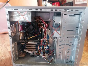 Stary PC na nahradne diely - 2