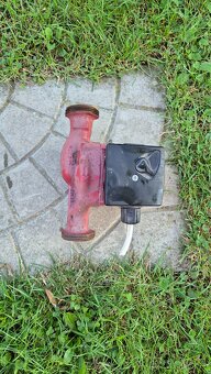 Obehové čerpadlo Grundfos UPS 25-60 180 - 2