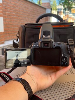 Fotoaparát Canon EOS 250D + EFS 18-55mm - 2