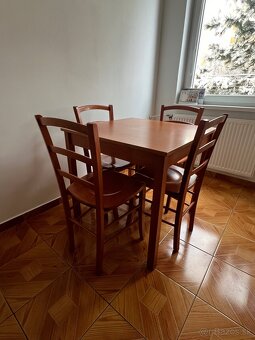 Jedálenský stôl so stoličkami - 2