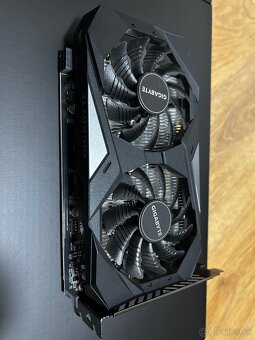 GIGABYTE GeForce GTX 1650 D6 WINDFORCE OC 4G - 2