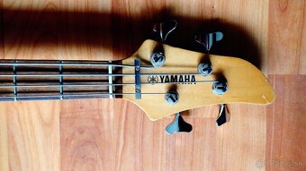 Elektricka 4 strunova basgitara YAMAHA ERB 070 cierna - 2