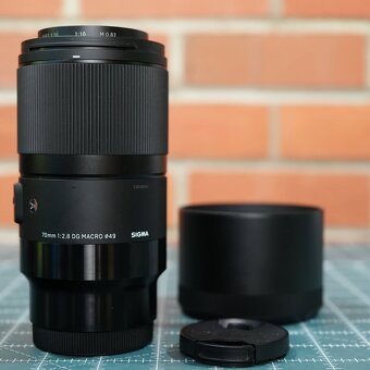 SIGMA 70mm f/2.8 DG Macro Art Sony E-mount - 2