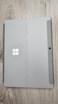 Microsoft Surface Go 3 - 2