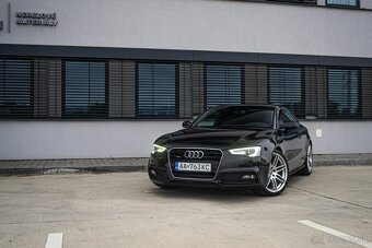 Audi A5 3.0 TDI DPF quattro S tronic BLACK - 2