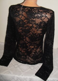 Luxusny krajkovany topik - 2