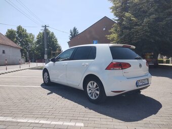 VW Golf 1.6 TDI BMT 110k Comfortline
- 2