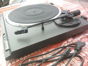 Gramofón TECHNICS - 2