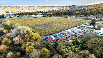 Záhrada s možnosťou výstavby RD blízko Peknej cesty - 2