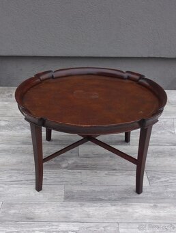 Stolík podnosový – okrúhly. - 2