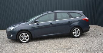 Ford Focus Array 1.60 SR voz - 2