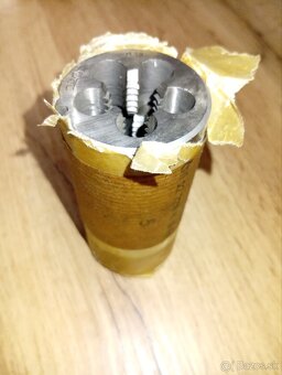 Závitové očko M18 - 2