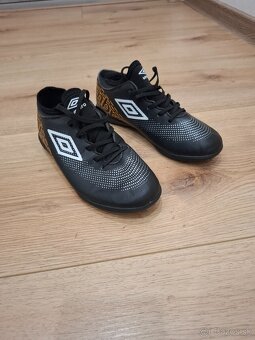 Detské turfy umbro - 2