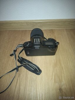 Canon EOS 1000 - 2