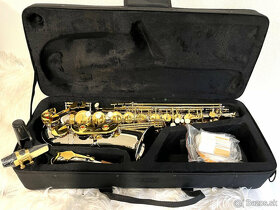 Predám nový Es-Alt saxofón kópia Yamaha strieborný a zlatá m - 2
