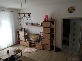 Na predaj krásny 2 izbový byt v Košeci s parkovacím miesto - 2