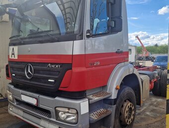Predám Mercedes-Benz AXOR 1829, podvozok alebo s nadstavbou - 2