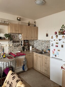 REZERVOVANÝ -Predaj 1-izbový byt s balkónom v centre Nitry - 2