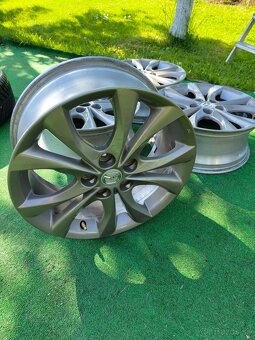 Predam ALU disky mazda felgi 17x7j 5x114,3 ET52.5 - 2