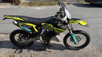 Husqvarna TE 250 - 2