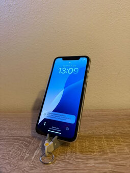 iPhone 11 Biely - 2