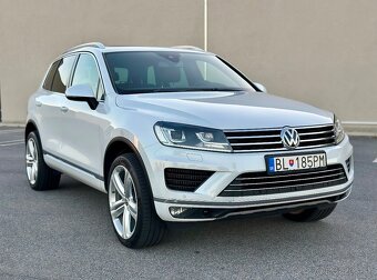 VW Touareg 3.0 TDI V6 221 kW R-Line – vzduch, Webasto, pano - 2