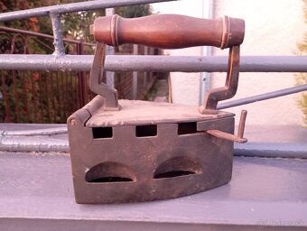 Predám pekné žehličky - 2