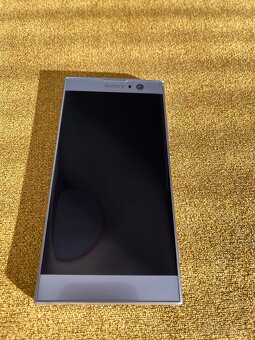 Predám Sony Xperia XA2 - 2