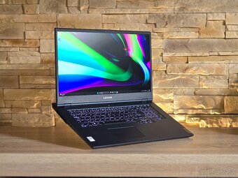 Lenovo Legion 17" Ryz 7/ RTX 3070 8GB/ 16GB RAM/ 1,5T - 2